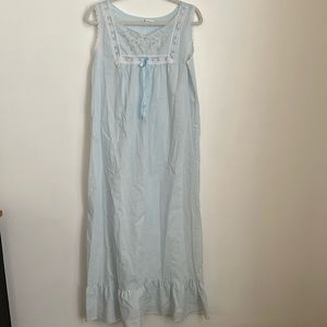 Vintage nightgown
